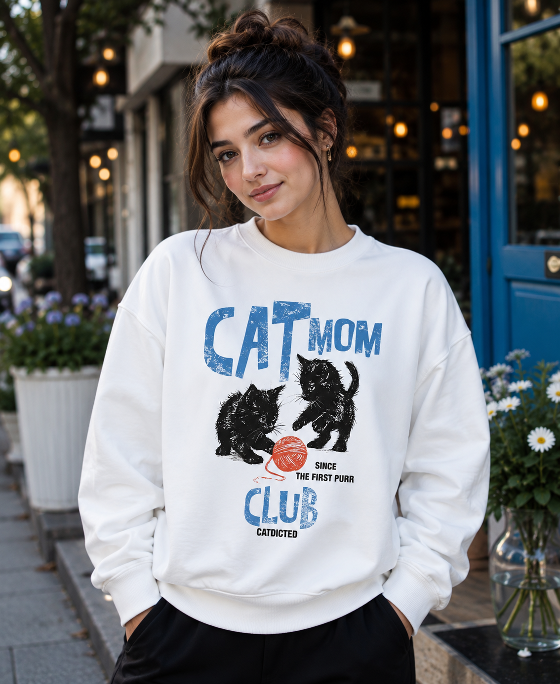 Cat Mom Club – Purrfectly Catdicted | Unisex Sweatshirt